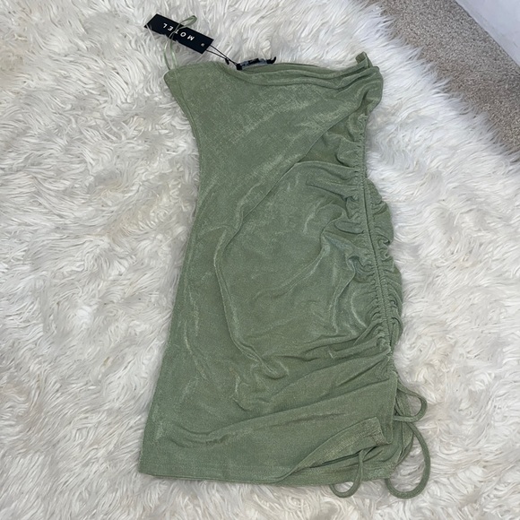 Motel Rocks Dresses & Skirts - Motel rocks Dress size M new with tags